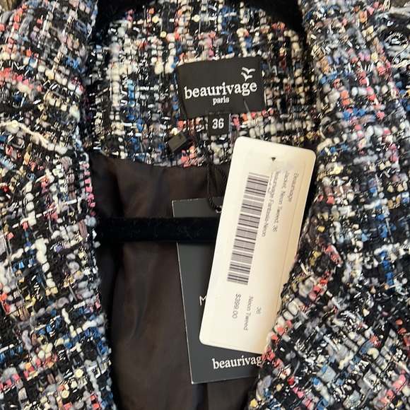 Blazer - Picture 3 of 5